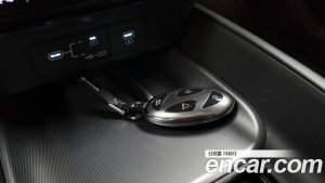 Hyundai Grandeur 2.5 Бензин 2WD 2023 года из Южной Кореи