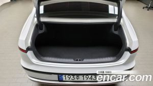 Hyundai Grandeur 2.5 Бензин 2WD 2023 года из Южной Кореи
