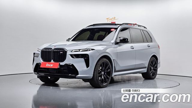 BMW X7 M60i xDrive M Sport 6인승 2023 года из Кореи