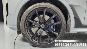 BMW X7 M60i xDrive M Sport 6인승 2023 года из Южной Кореи