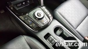 Kia Seltos Бензин 2.0 2WD 2024 года из Южной Кореи