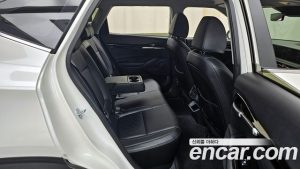 Kia Seltos Бензин 2.0 2WD 2024 года из Южной Кореи