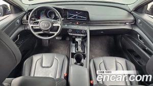 Hyundai AVANTE Modern 2021 года из Южной Кореи