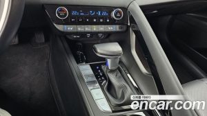 Hyundai AVANTE Modern 2021 года из Южной Кореи