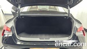 Hyundai AVANTE Modern 2021 года из Южной Кореи