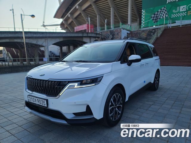 Kia Carnival 9-Seater Prestige 2021 года из Кореи