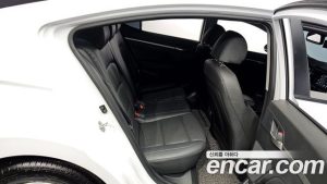 Hyundai AVANTE 1.6 2020 года из Южной Кореи