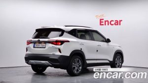Kia Seltos Бензин 1.6 Turbo 4WD 2021 года из Южной Кореи