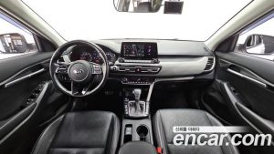 Kia Seltos Бензин 1.6 Turbo 4WD 2021 года из Южной Кореи