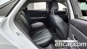 Hyundai AVANTE 1.6 2021 года из Южной Кореи