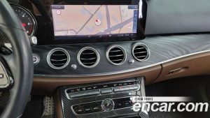 Mercedes-Benz E-Class E220d Avantgarde 2020 года из Южной Кореи