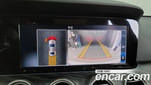 Mercedes-Benz E-Class E220d Avantgarde 2020 года из Южной Кореи