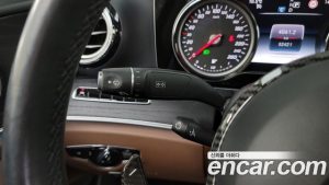 Mercedes-Benz E-Class E220d Avantgarde 2020 года из Южной Кореи