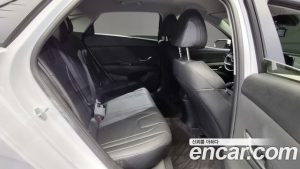 Hyundai AVANTE 1.6 2021 года из Южной Кореи