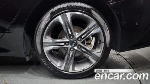 Kia K5 2.0 2021 года из Южной Кореи
