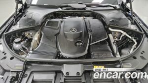 Mercedes-Benz S-Class S350 d 2023 года из Южной Кореи