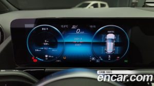 Mercedes-Benz GLA-Class GLA250 4MATIC 2021 года из Южной Кореи