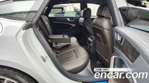 Audi A7 50 TDI 4WD Premium 2020 года из Южной Кореи