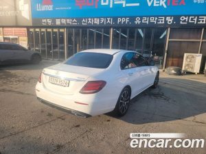 Mercedes-Benz E-Class E250 Avantgarde 2020 года из Южной Кореи
