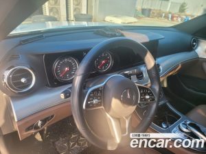 Mercedes-Benz E-Class E250 Avantgarde 2020 года из Южной Кореи