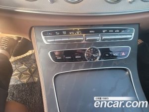 Mercedes-Benz E-Class E250 Avantgarde 2020 года из Южной Кореи
