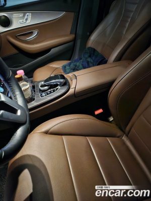 Mercedes-Benz E-Class E250 Avantgarde 2020 года из Южной Кореи