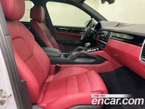 Porsche Cayenne 3.0 E-하이브리드 2023 года из Южной Кореи
