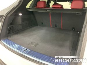 Porsche Cayenne 3.0 E-하이브리드 2023 года из Южной Кореи