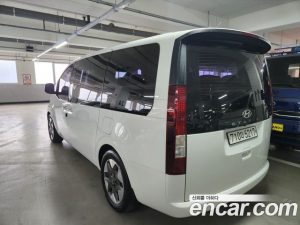 Hyundai Staria Tourer 11-Seater 2022 года из Южной Кореи