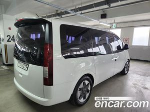 Hyundai Staria Tourer 11-Seater 2022 года из Южной Кореи