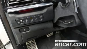 Kia Niro 1.6 HEV 2020 года из Южной Кореи