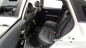 Kia Niro 1.6 HEV 2020 года из Южной Кореи