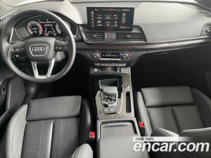 Audi Q5 40 TDI 4WD Premium Sportback 2023 года из Южной Кореи