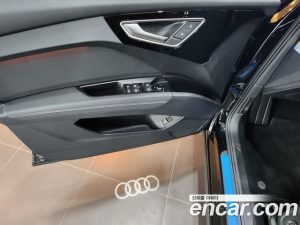 Audi Q4 e-TRON 40 2023 года из Южной Кореи