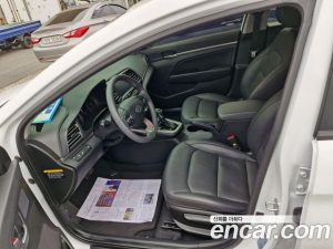 Hyundai AVANTE 1.6 2020 года из Южной Кореи