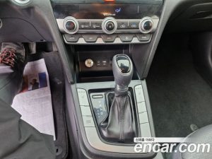 Hyundai AVANTE 1.6 2020 года из Южной Кореи
