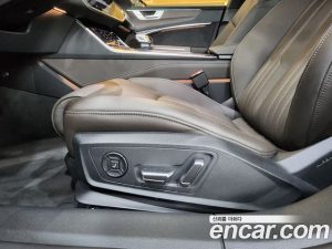 Audi A7 50 TDI 4WD Premium 2023 года из Южной Кореи