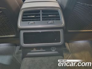 Audi A7 50 TDI 4WD Premium 2023 года из Южной Кореи