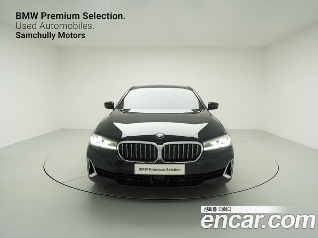 BMW 5-Series 530i xDrive Luxury 2021 года из Кореи