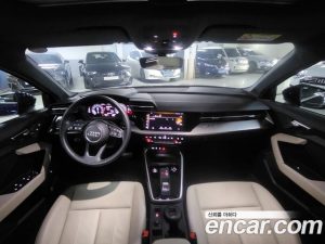 Audi A3 40 TFSI 2023 года из Южной Кореи