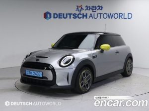Mini Cooper SE ELECTRIC 2023 года из Южной Кореи