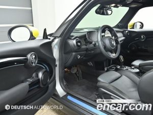 Mini Cooper SE ELECTRIC 2023 года из Южной Кореи
