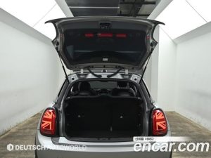 Mini Cooper SE ELECTRIC 2023 года из Южной Кореи