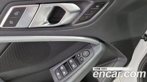 BMW 1-Series 118d Sport 2021 года из Южной Кореи