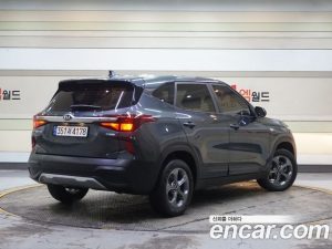 Kia Seltos Дизель 1.6 2WD 2020 года из Южной Кореи
