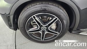 Mercedes-Benz GLC-Class GLC300 4MATIC Premium Coupe 2020 года из Южной Кореи