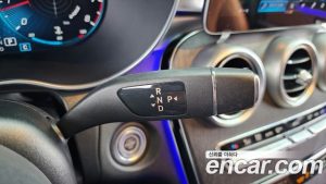 Mercedes-Benz GLC-Class GLC300 4MATIC Premium Coupe 2020 года из Южной Кореи
