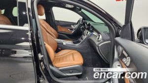 Mercedes-Benz GLC-Class GLC300 4MATIC Premium Coupe 2020 года из Южной Кореи