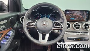 Mercedes-Benz GLC-Class GLC300 4MATIC Premium Coupe 2020 года из Южной Кореи