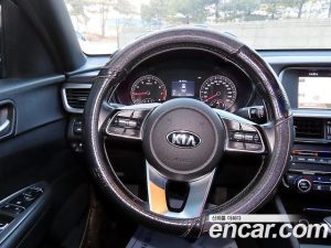 Kia K5 2.0 2020 года из Южной Кореи